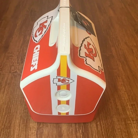 Kansas City Chiefs Cooler 7 Quarts NFL x Igloo Playmate New - Picture 3 of 9